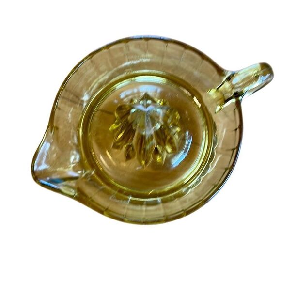 Vintage Glass Citrus Juicer Reamer Amber Depression Era - Picture 3 of 6